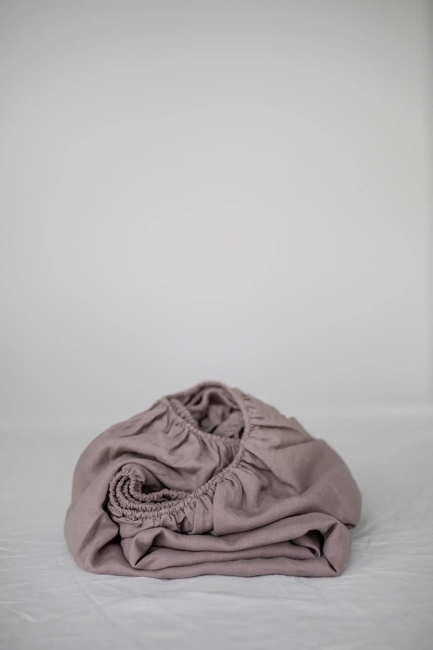 Lenzuolo sotto con angoli in lino in Rosy Brown - homemem39