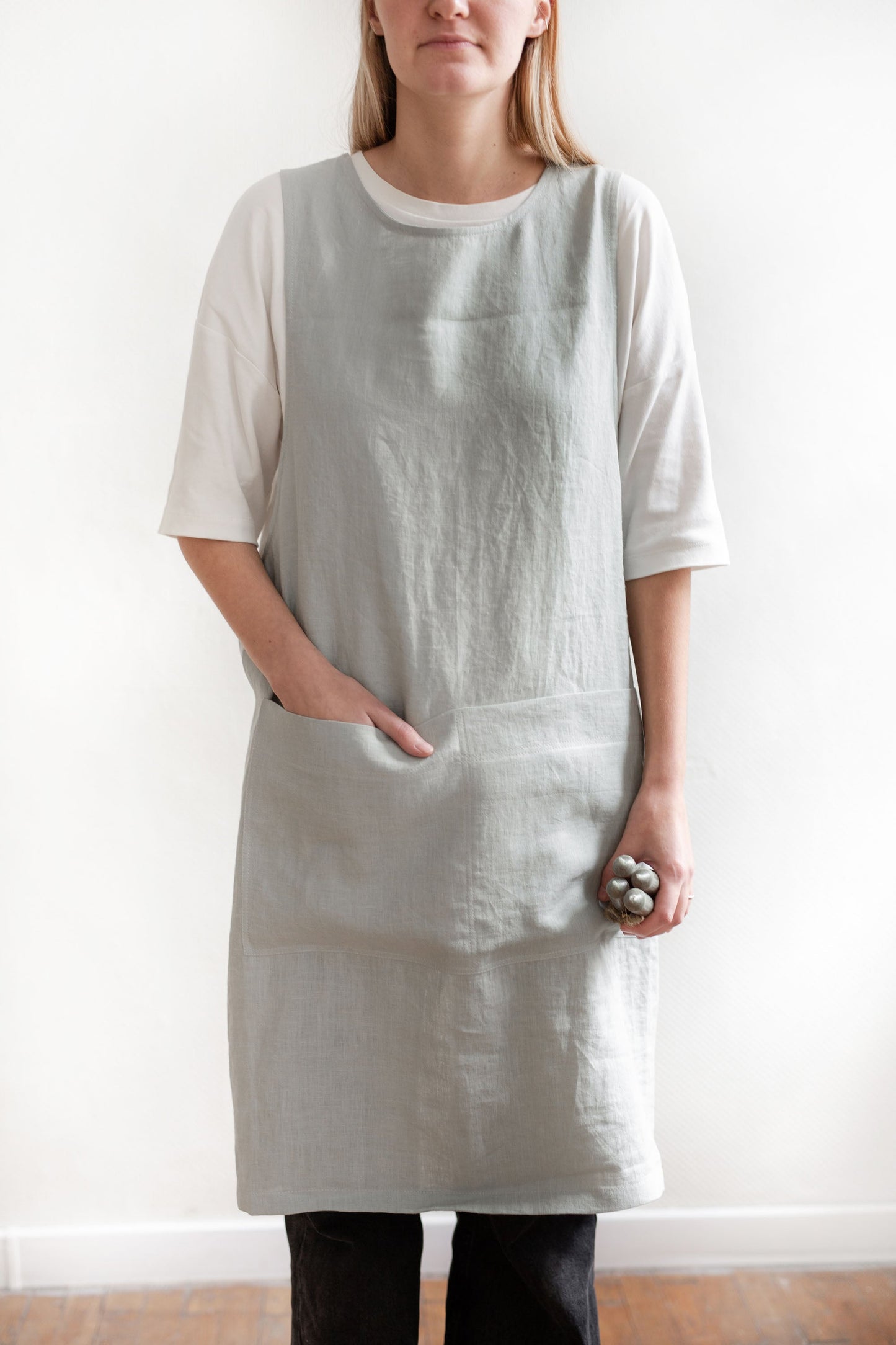 Pinafore linen apron - homemem39