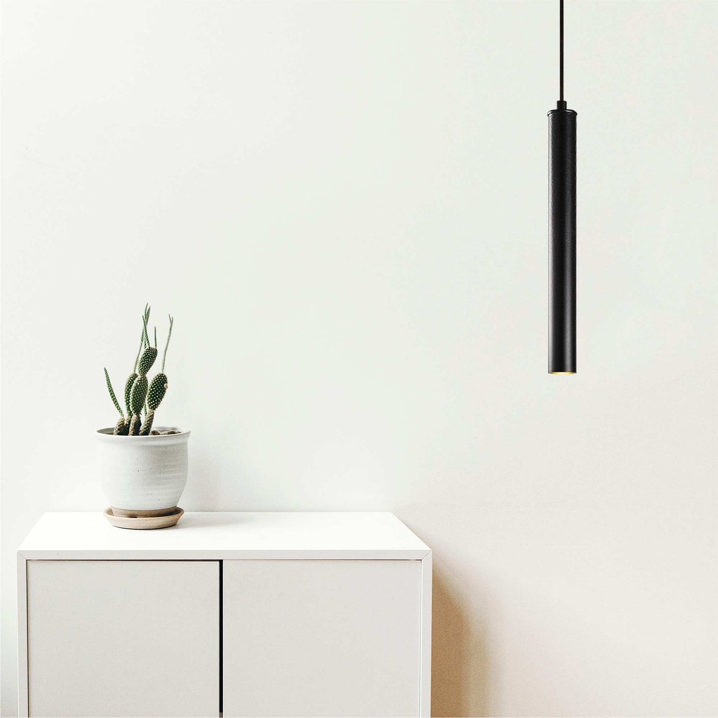 Lampadario Elegante in Metallo e Vetro
