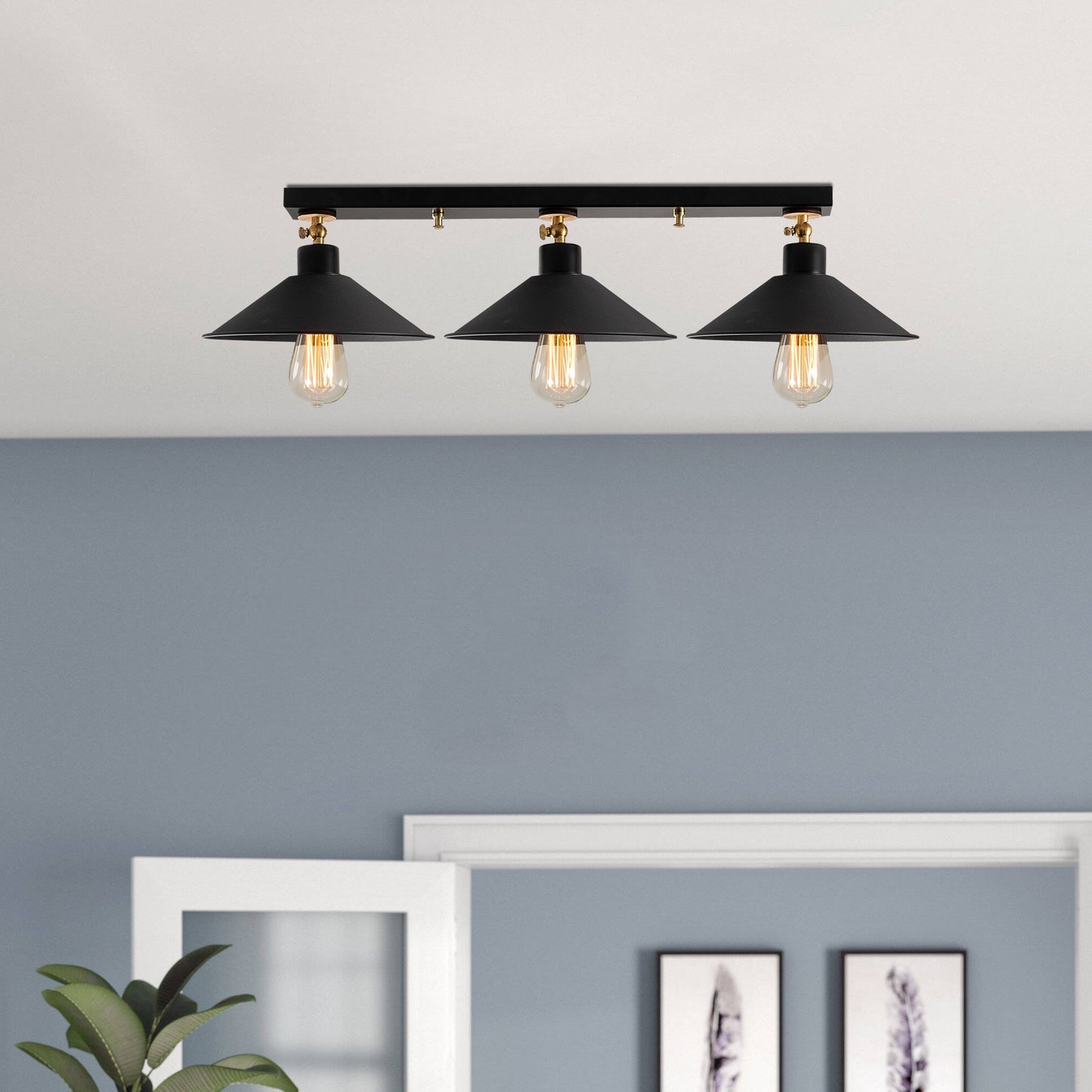 Lampadario Elegante in Metallo e Vetro