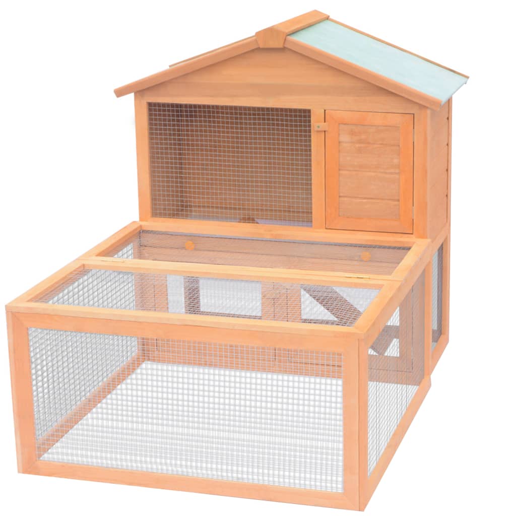 Outdoor Hutch for Small Animals in Wood
