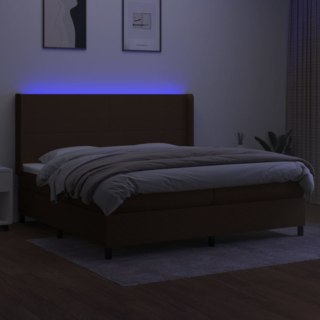 Letto a Molle Materasso e LED MarroneScuro 200x200cm in Tessuto | homemem39