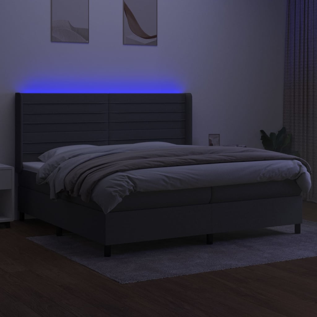 Letto a Molle Materasso e LED Grigio Scuro 200x200cm in Tessuto - homemem39