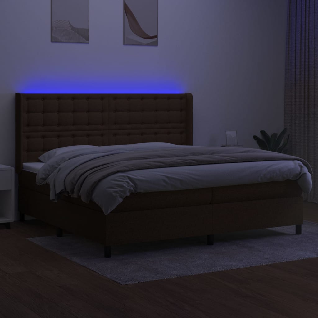 Letto a Molle Materasso e LED MarroneScuro 200x200cm in Tessuto | homemem39
