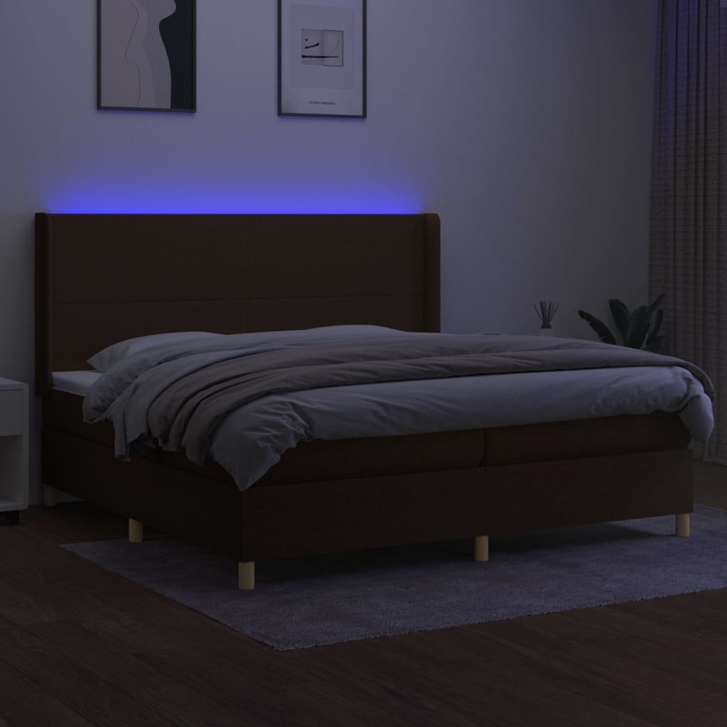 Letto a Molle Materasso e LED MarroneScuro 200x200cm in Tessuto | homemem39