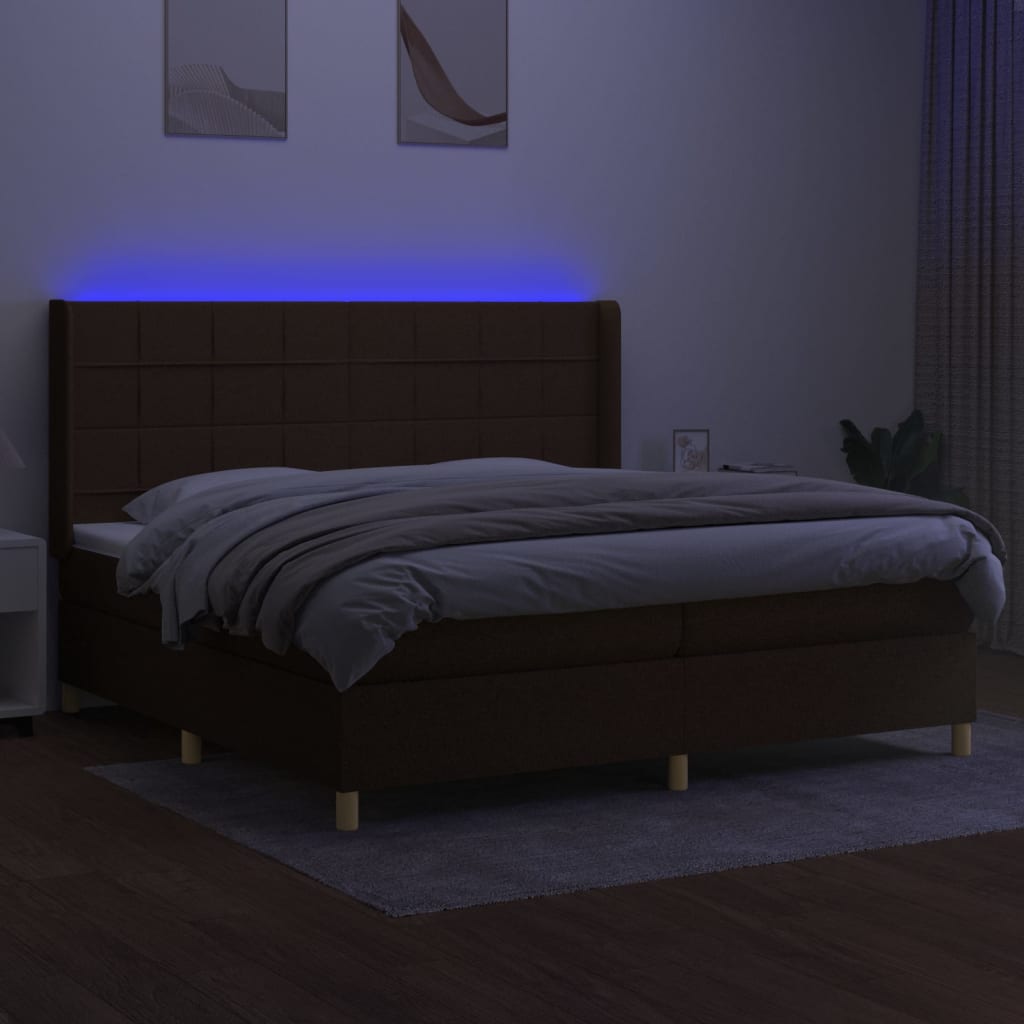 Letto a Molle Materasso e LED Marronescuro 200x200cm in Tessuto | homemem39
