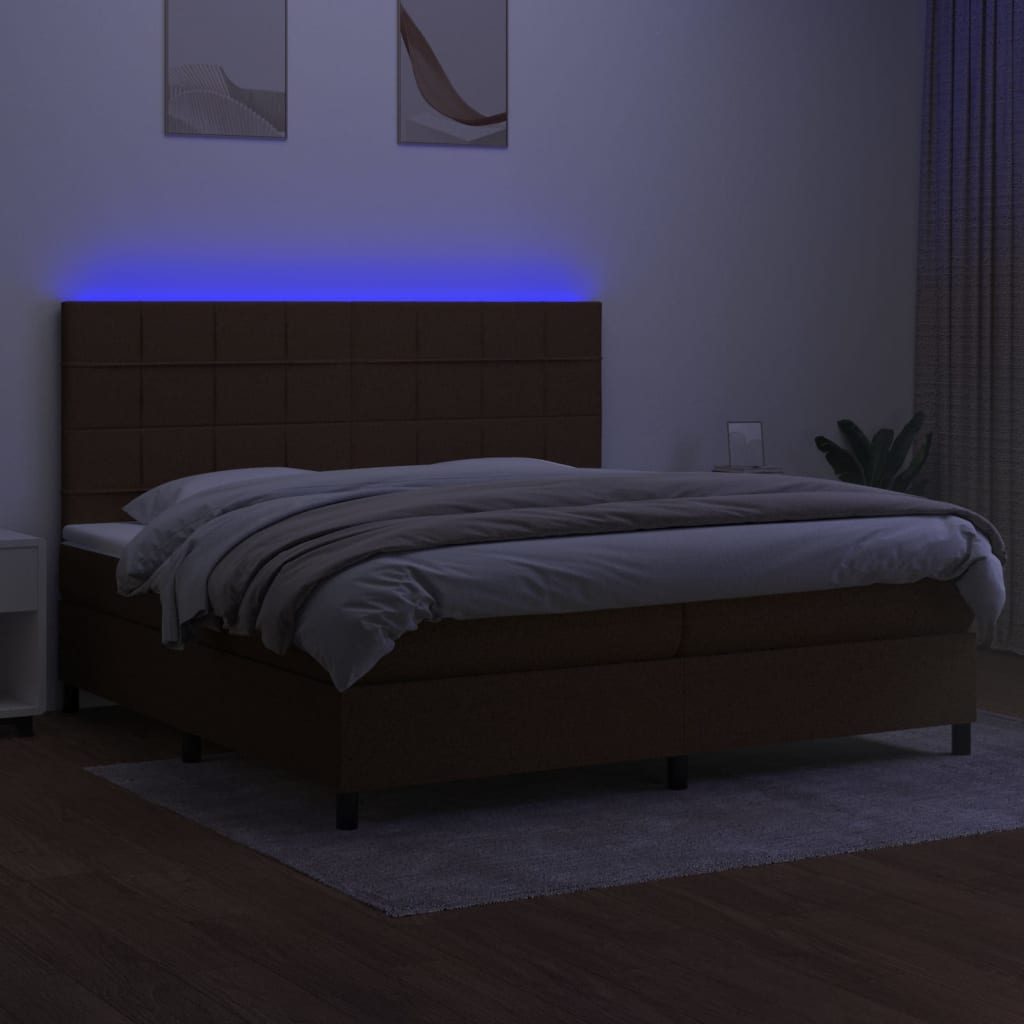 Letto a Molle Materasso e LED Marronescuro 200x200cm in Tessuto | homemem39