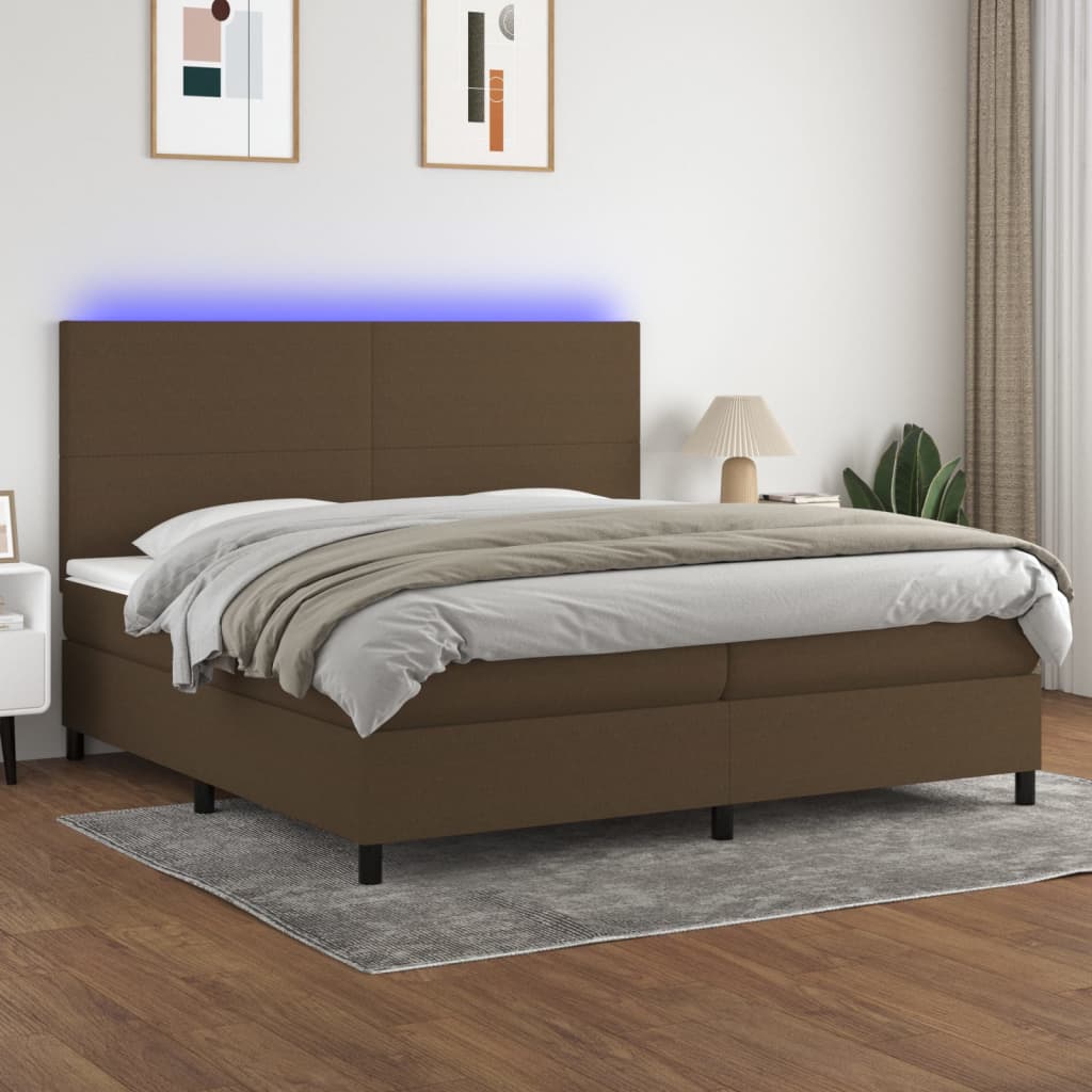 Letto a Molle Materasso e LED Marronescuro 200x200cm in Tessuto - homemem39