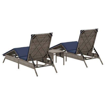 Lettini Prendisole 2 pz con Tavolino Grigio in Polyrattan