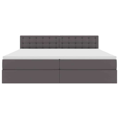 Letto con luci a strisce a LED Grigio chiaro 200 x 200 cm PVC