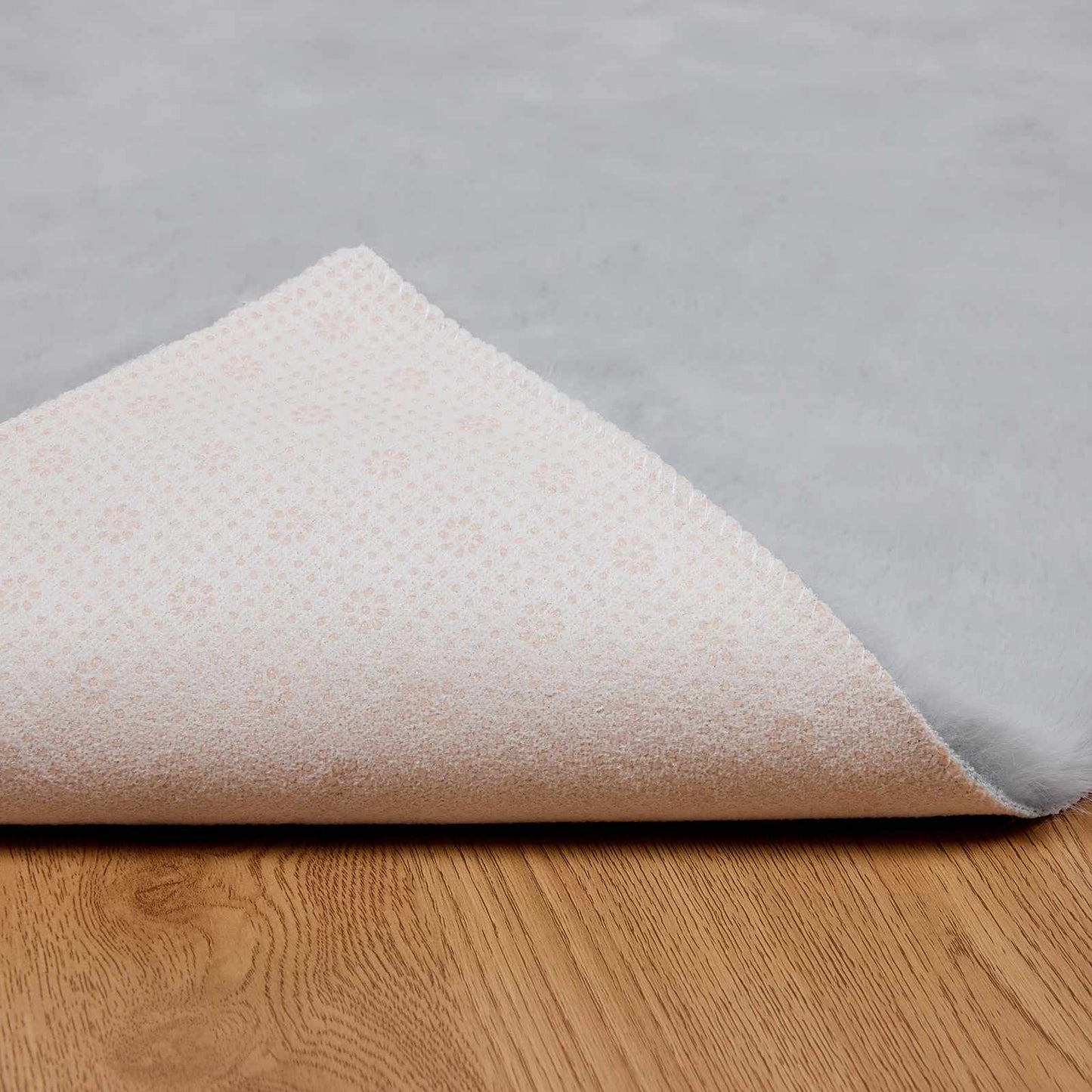 Tappeto in Pelliccia Sintetica di Coniglio Olite Grigio